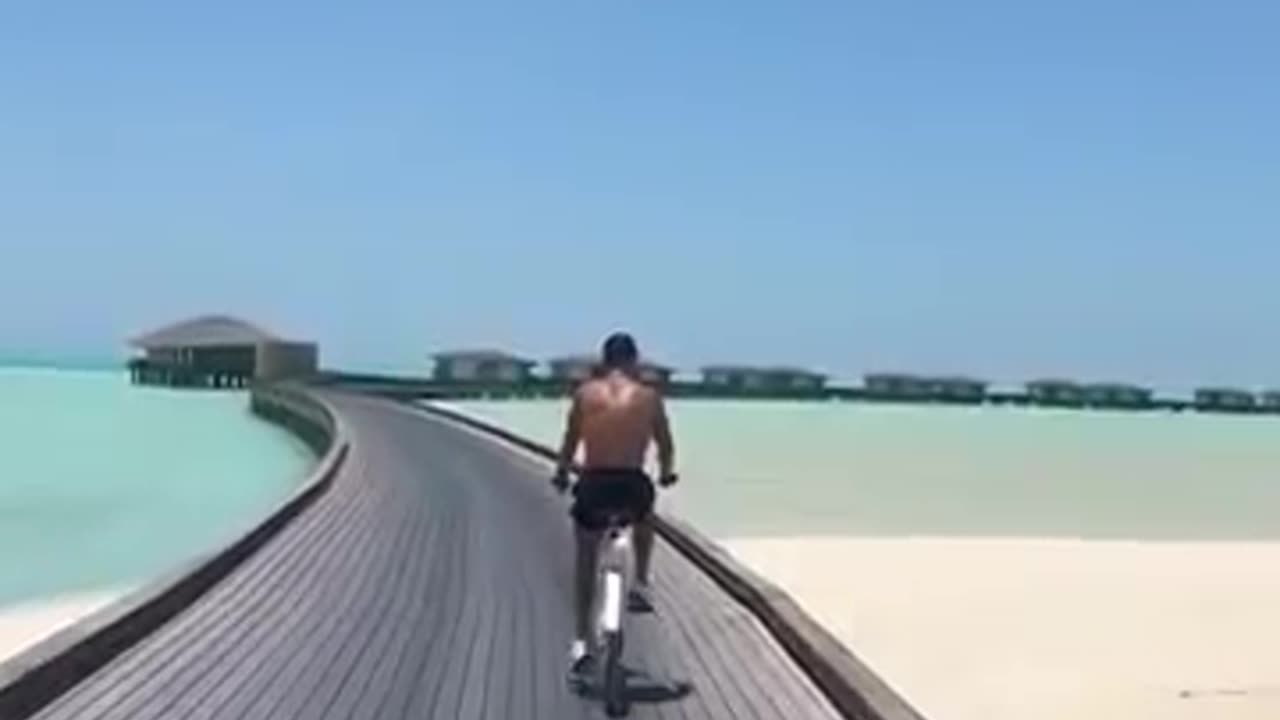 Cristiano riding free! 🚴