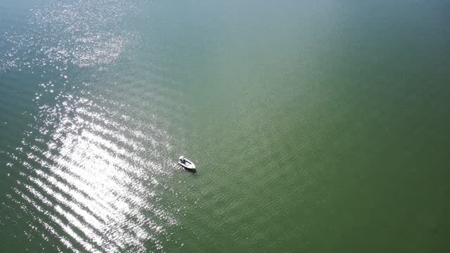 Drone bow landing on the water.