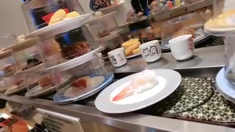 Rotating sushi