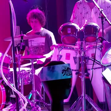 Kyle Thornton & Charlie Wilson (Saucy FuzZ) - LIVE @ Undertow (Short 3)