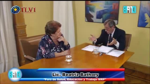 26 8910 N° 26 Beatriz Báthory; 'En Argentina impera una gran crisis que nos cond