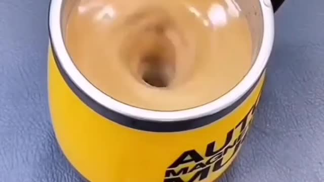 Auto magnetic Cup