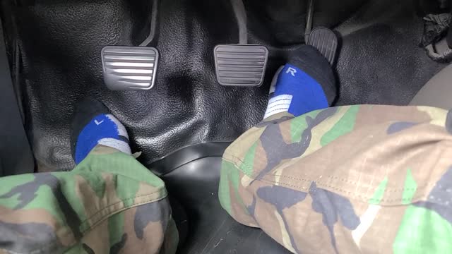 Driving without Shoes again