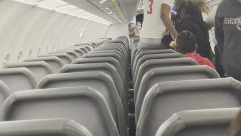 Fight Breaks Out In Plane Aisle