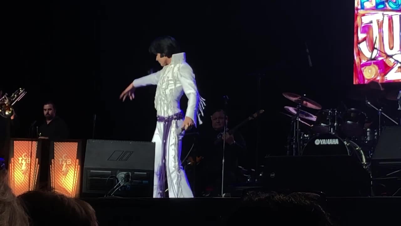 Matt Stone sings Bridge Over Troubled Water Tupelo Elvis Festival 2022