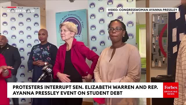 Elizabeth Warren heckled over support for Nazis in Ukraine