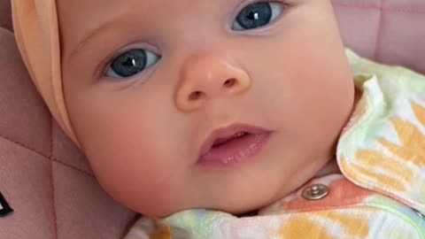Cute baby 💕😻 laughing 😍