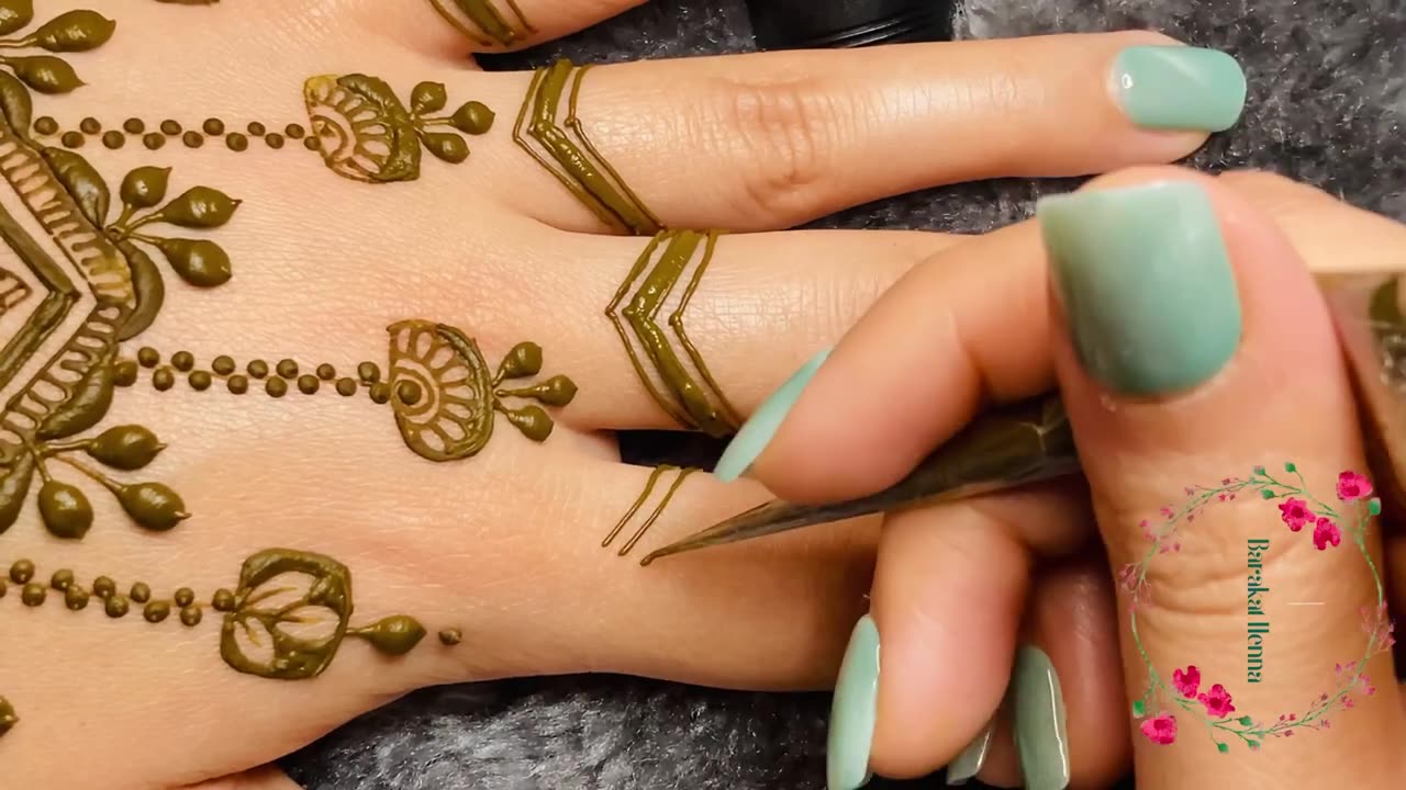 Simple mehndi design | Easy and stylish back hand mehandi design | New easy mehandi design | Mehndi