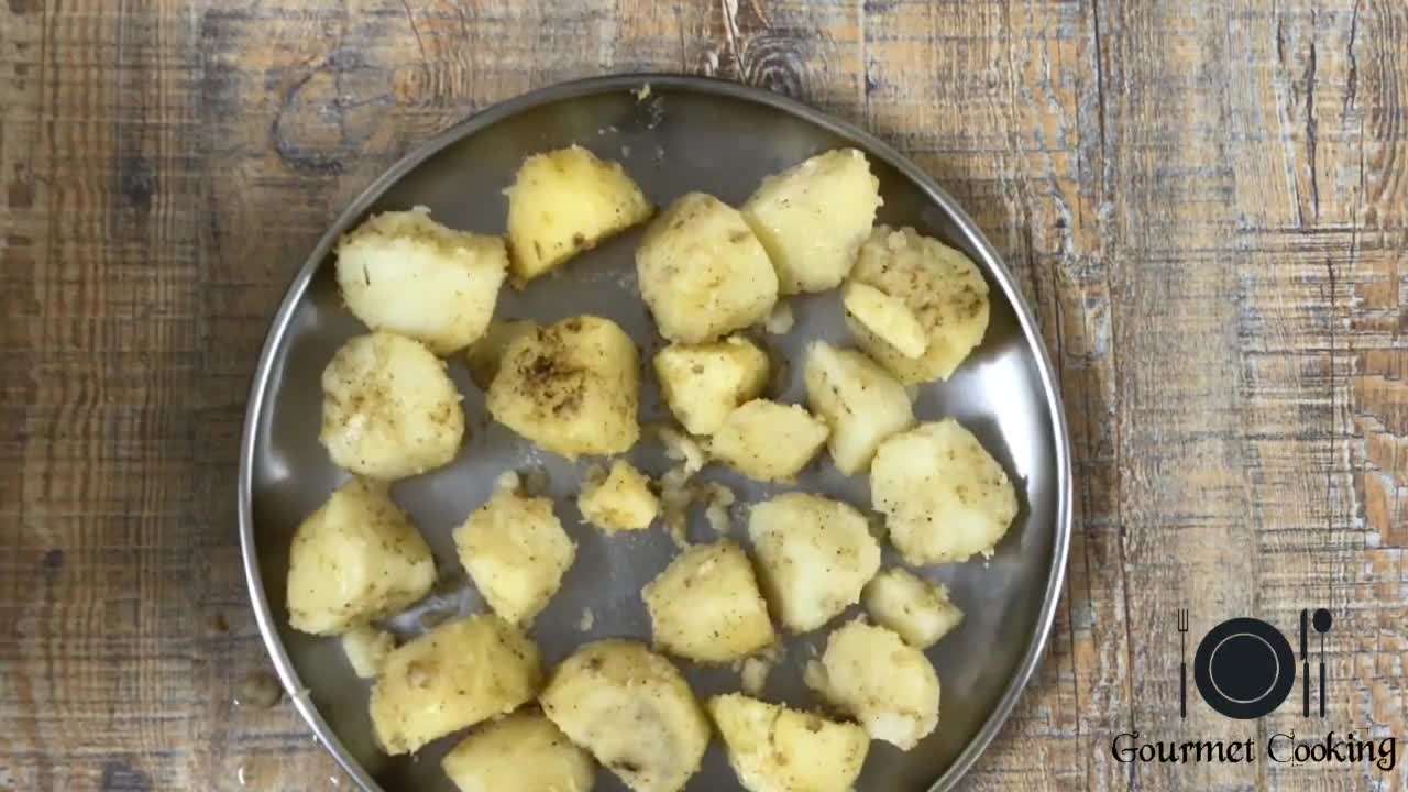 Crispy Baked Garlic Potatoes Roasted Potatoes