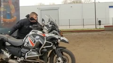 BMW bike test