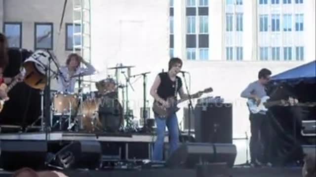Tyler Bryant & the Shakedown Kickin