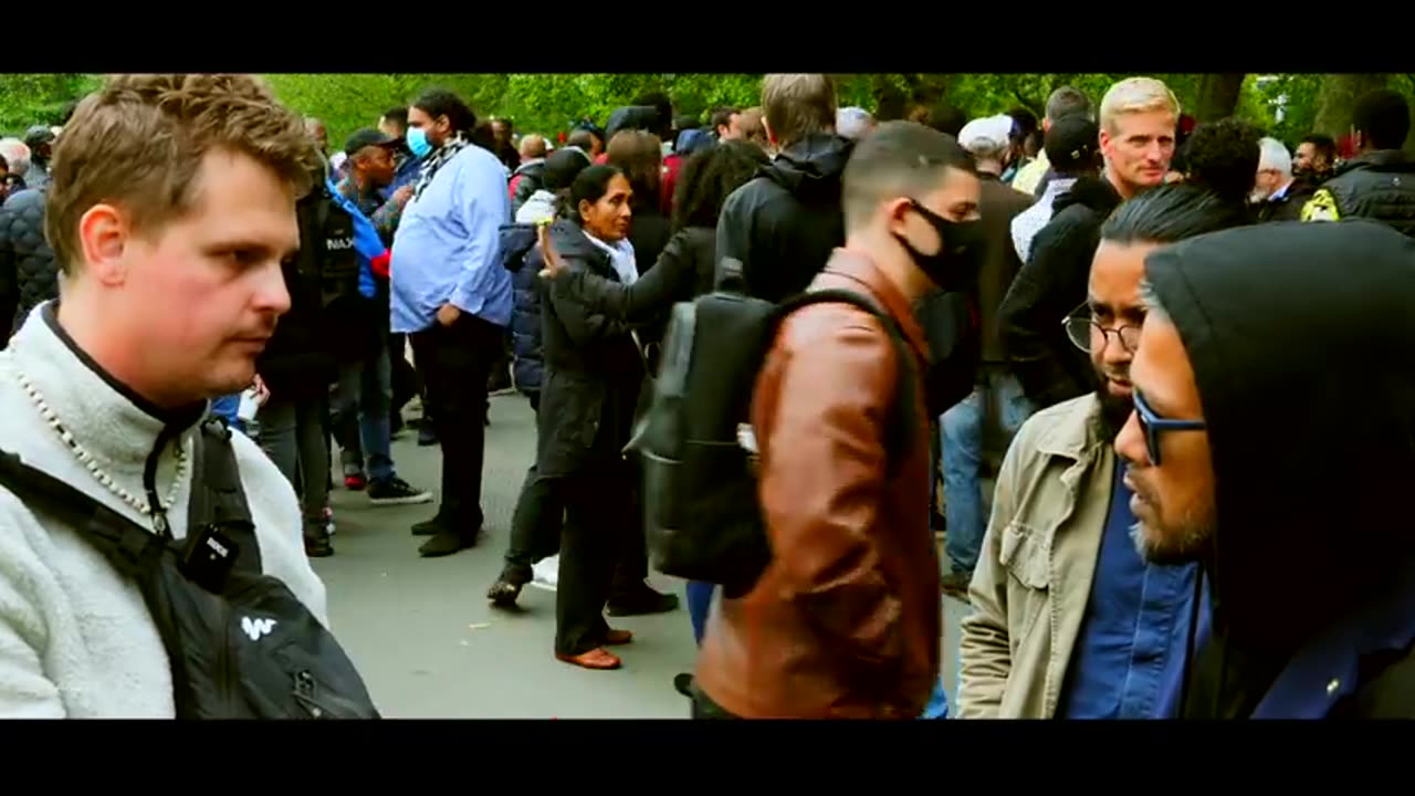 Muslim considers Christian Truths for the First Time Bob Speakers Corner