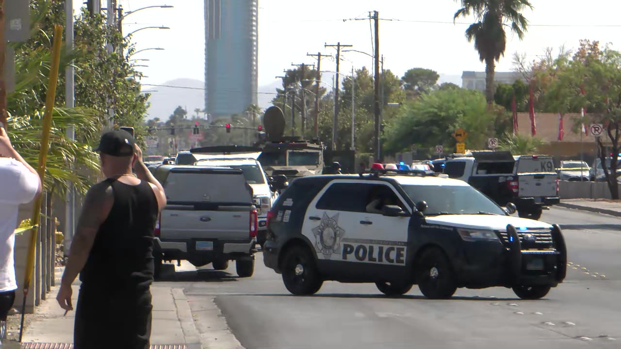 Las Vegas police: Armed suspect who threatened family in custody