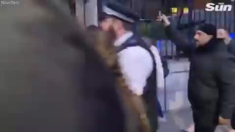 #KeirStarmer no puede caminar por las calles de UK
