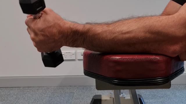 Forearm pronation / supination