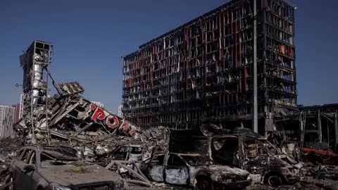 Russian army strike shopping center in Kyiv - DETAILS