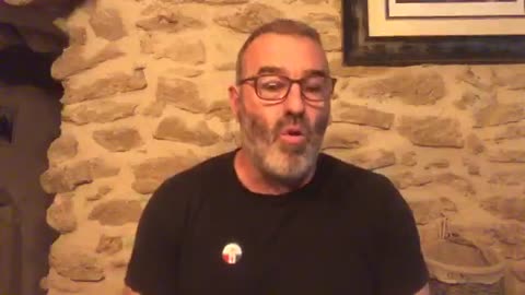 Christophe Chalençon suite à l'agressoin d'un couple de député 201021