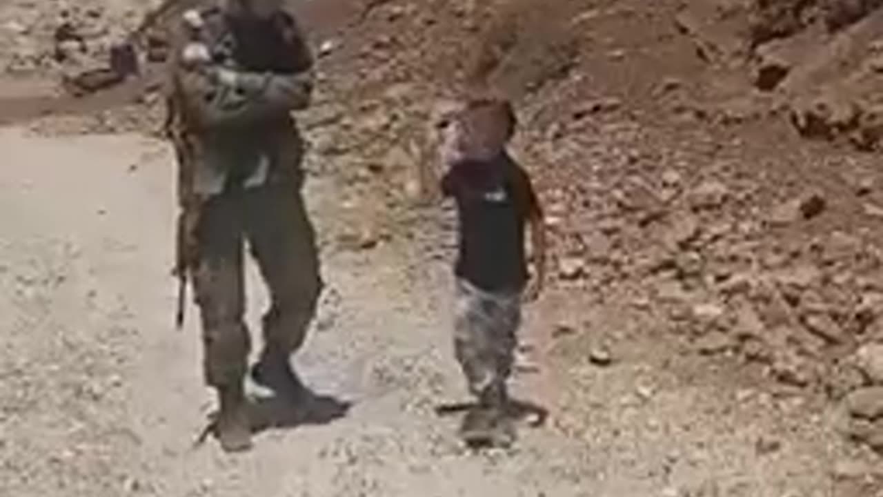 Israeli terrorists after Palestinian boy, The boy says: I am on my land, you need to understand.