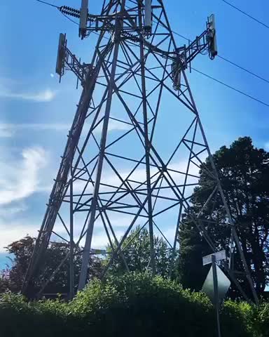 5G towers in Factoria, Washington