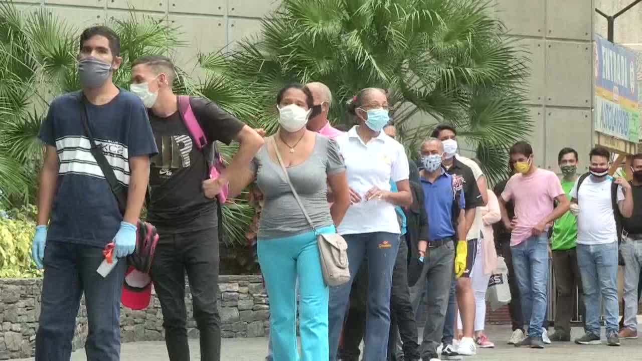Venezuela radicalizará la semana próxima la cuarentena en 6 estados y Caracas