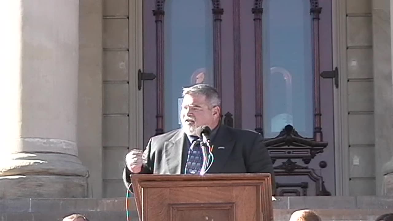 Veteran's Day 2001 Rally Concerning the Mandatory AVIP, Steve Robinson opens the rally