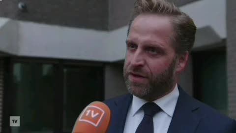 We staan aan de rand van de afgrond.