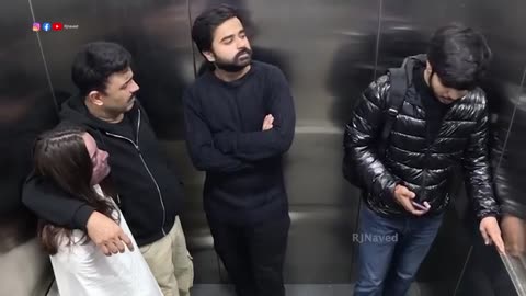 Lift prank