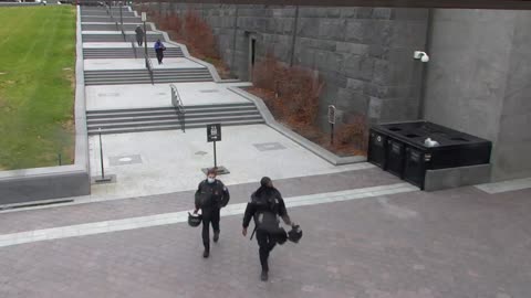 7160CVCULNScreeningLineExterior_2021-01-06_09h20min01s543ms.mp4