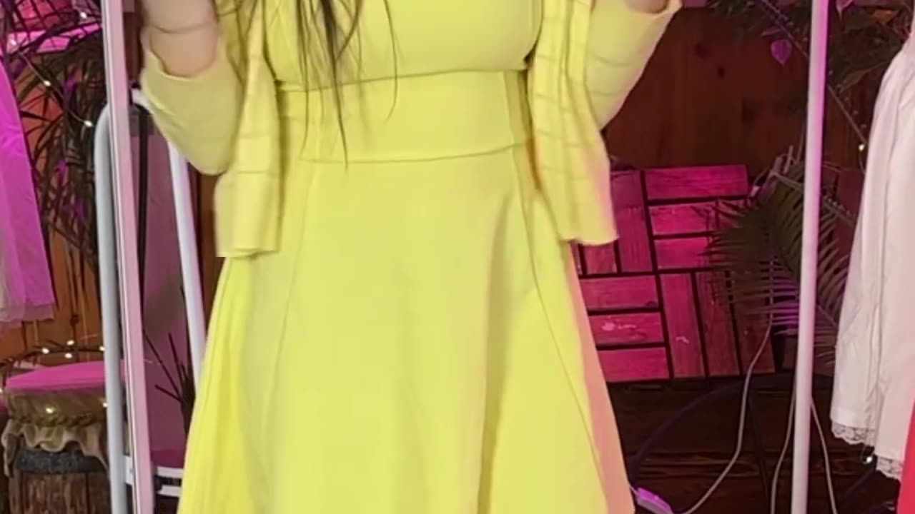 Review and Try on yellow Windy dress