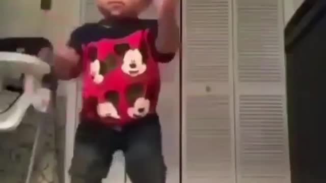This baby move a new generation of Michael Jackson has been born haha
