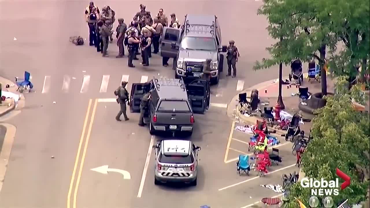 6 killed, 24 injured in shooting at 4th of July parade in Illinois, suspect at large