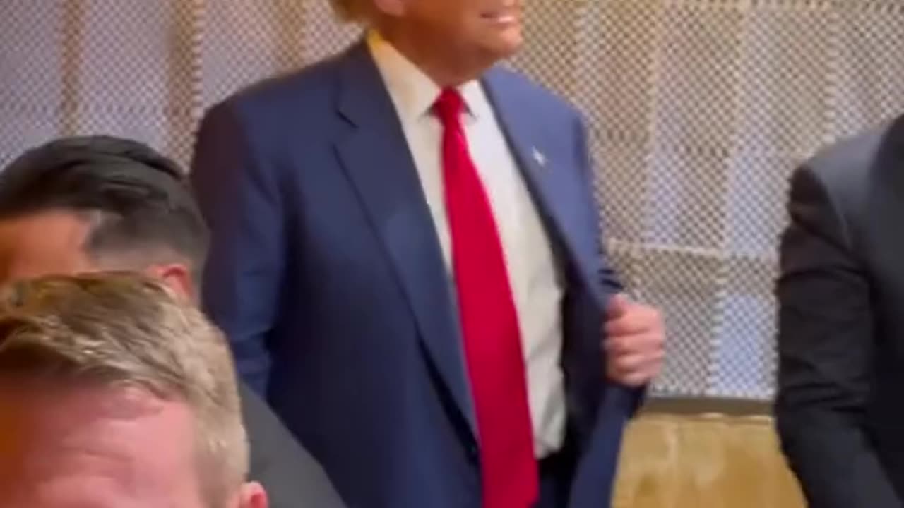 DONALD TRUMP MESSAGE TO ALL FAN IN TIKTOK