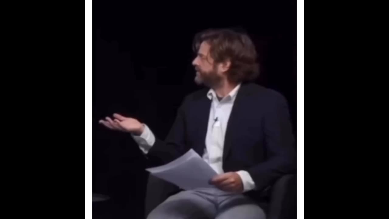 Zach Galifianakis vs Obama & Hillary