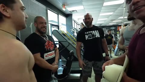 Mizkif Finally Meets The Gym Owner