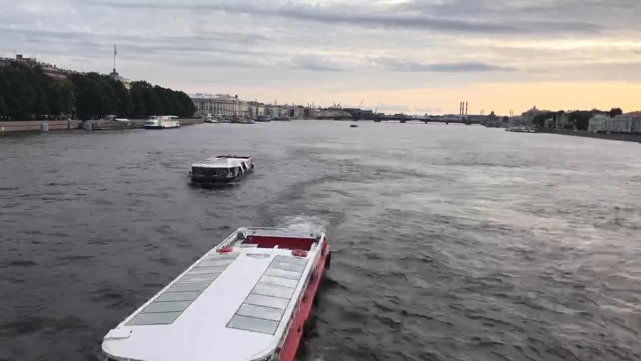 Saint Petersburg’s view time-lapse.