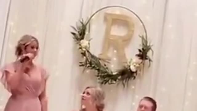 Make fun of the bride and groom