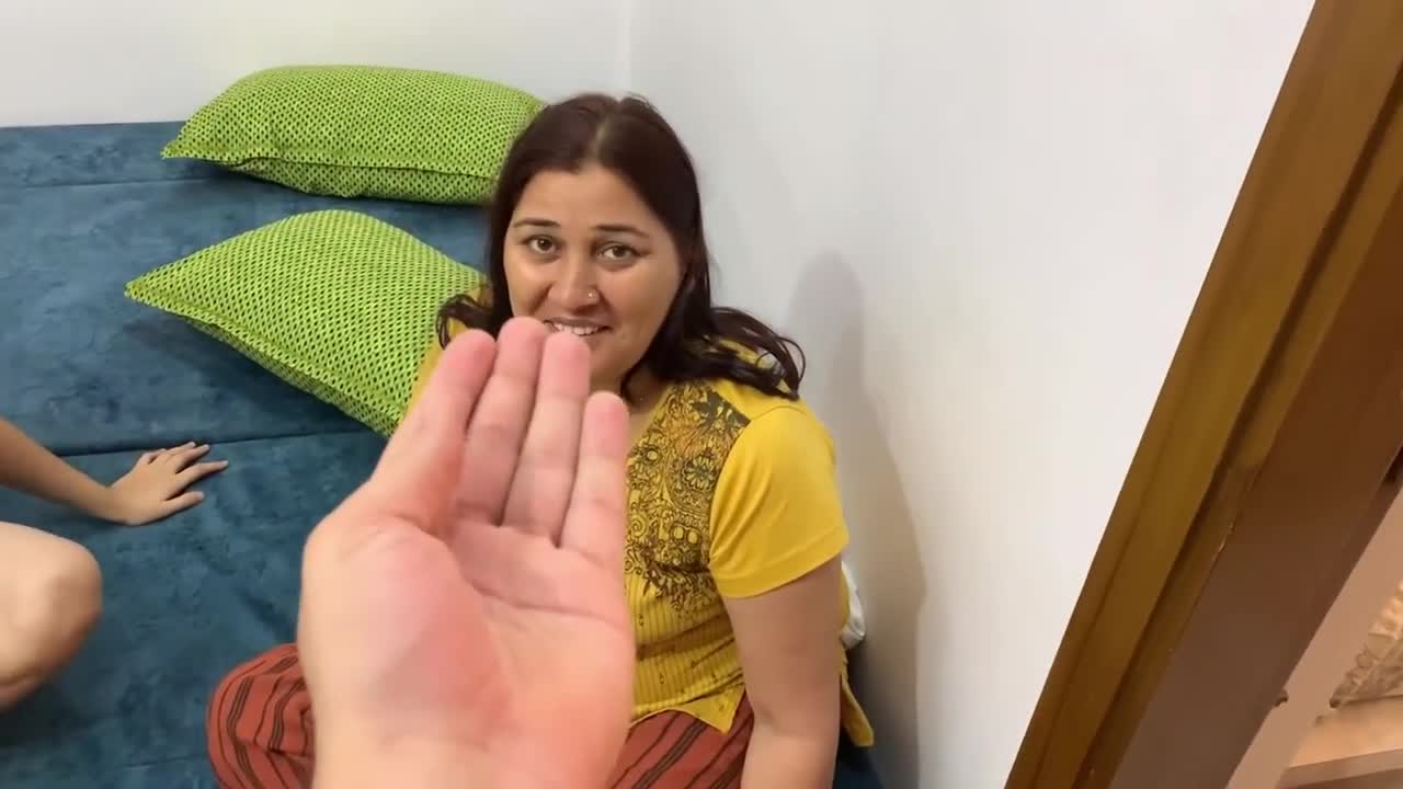 Laser light VS Thor, Hela😂! Awesome reaction
