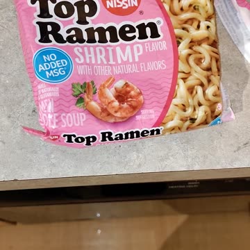 Eating Nissin Top Ramen Shrimp Flavor, Dbn, MI, 8/2/23