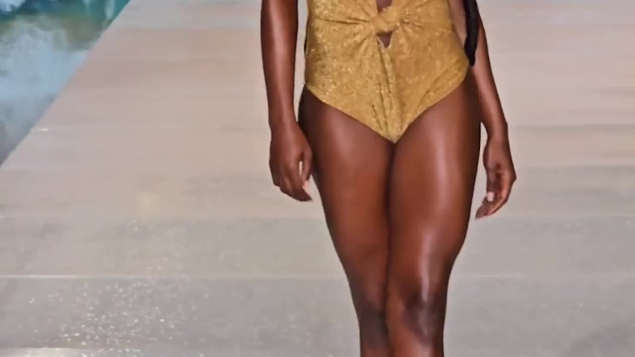 @cioccolatocouture Miami Swim Week Production: @miamiswimweekshows