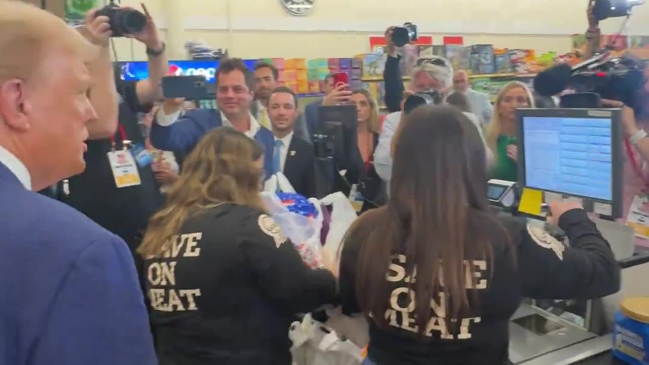 CHECKOUT CHAMP: Trump Gifts Pennsylvania Mom $100 to Help Out With Groceries [WATCH]