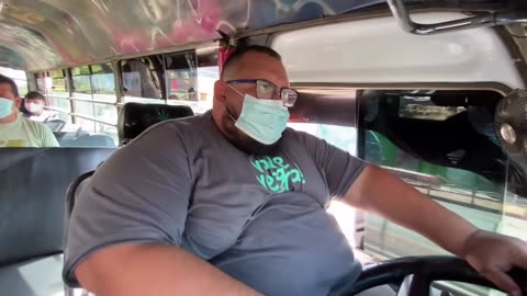 Un día siendo MICROBUSEROS Salvadoreños 🚎 😂