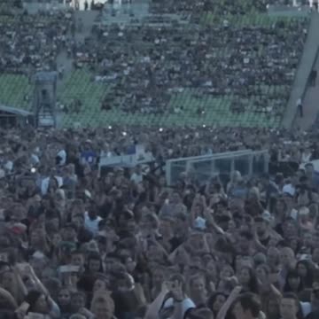 Don’t Try This On Stage 😬 #AlanWalker #WalkerworldTour