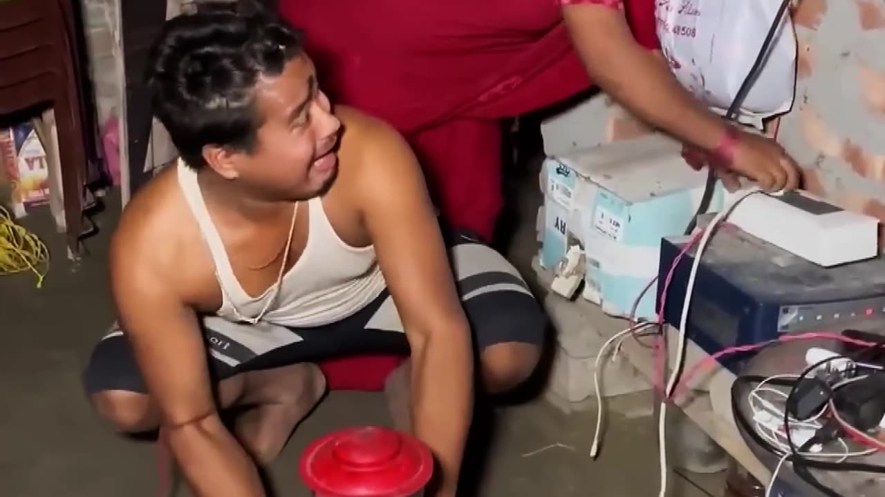 Bacho Ko Bijli Ki Chijo Se Dur Rakha Karoπππ#funny#viral#shorts