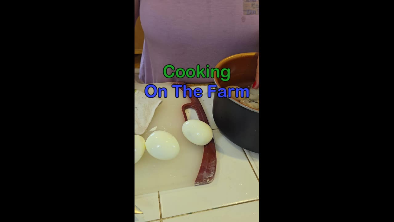 Peeling your Hardboiled eggs