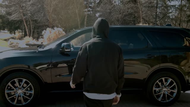 Eminem - Headlights (2013) 720p