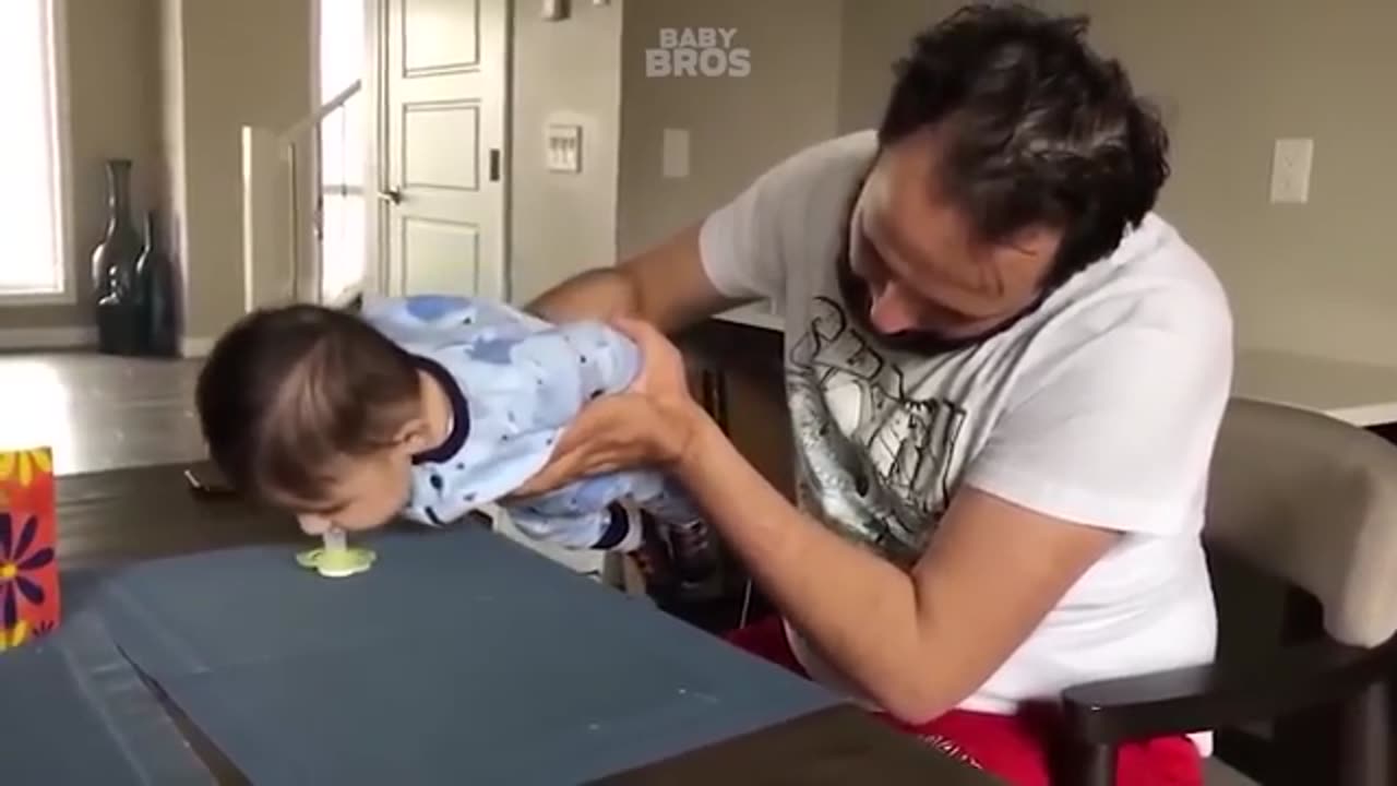 The Moments of Hilarious Dads and Cute Babies-Funny Baby videos