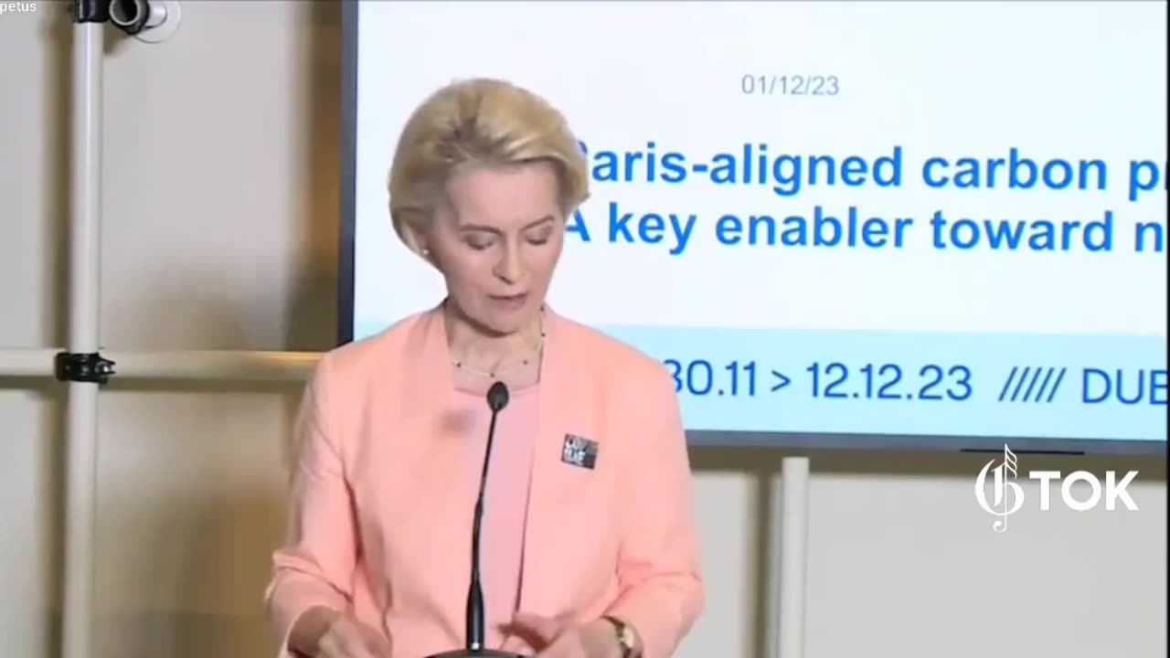 Von der Leyen - sie schreit gleich los