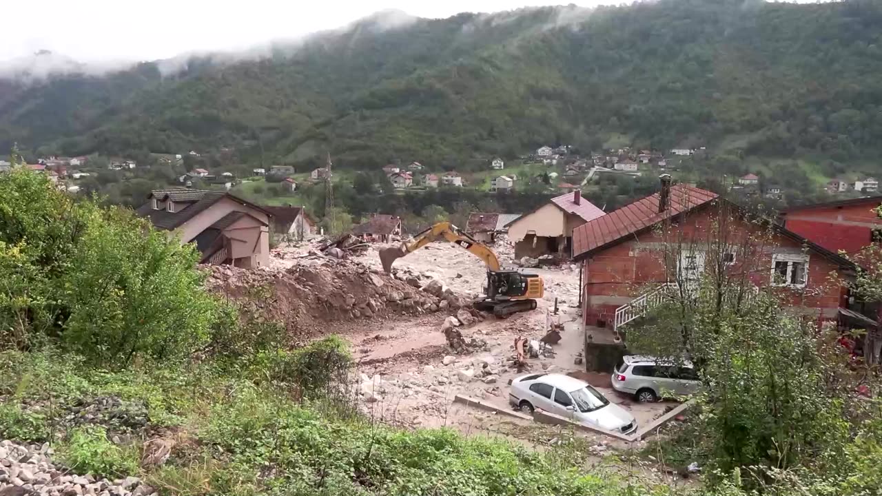 'Screams then silence' Bosnians recall night of deadly flood