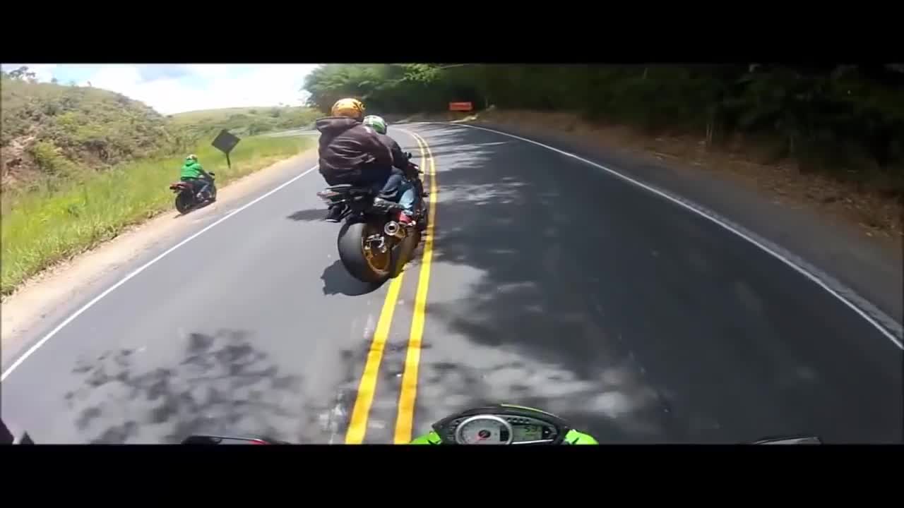 Motorcycles!!! Near accidents! Closed in Brazil