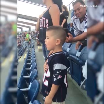 3-Year-Old Sings Along To National Anthem At Patriots Game